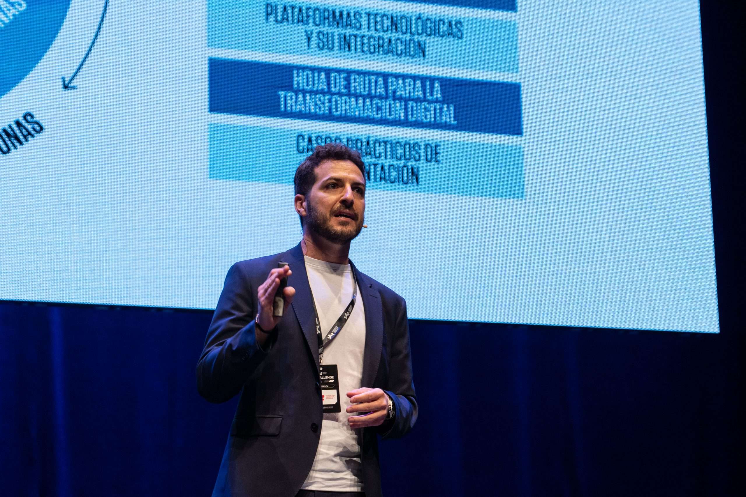 “La IA va a tener un impacto enorme en las empresas, nos va a exigir muchos cambios para ser más eficientes y productivos”