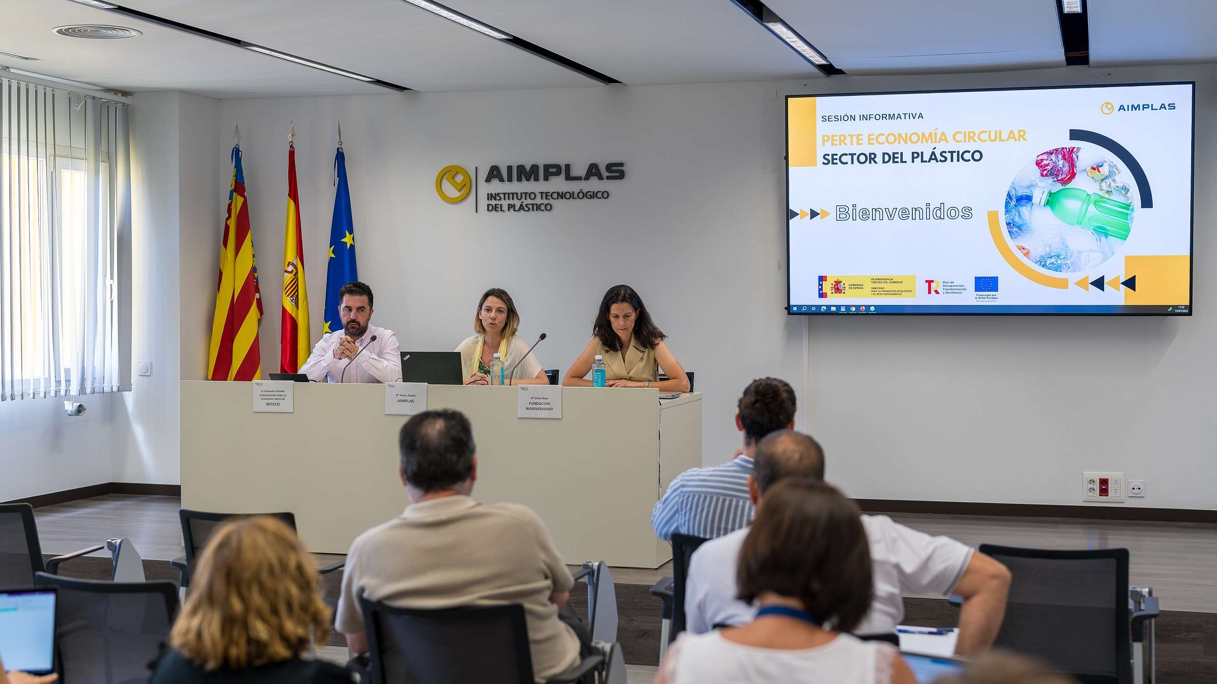 AIMPLAS, el MITECO y la Fundación Biodiversidad presentan las ayudas para el impulso de la economía circular en el sector del plástico a 130 profesionales 