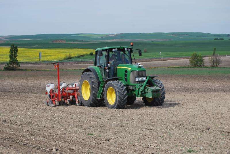 El Gobierno regional destina 1,8 millones de euros en 40 ayudas para el establecimiento de jóvenes agricultores