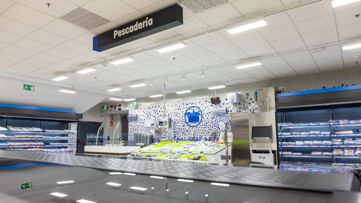 MERCADONA alcanza los 100 supermercados con el nuevo modelo de pescadería, que podrá seguir cambiando
